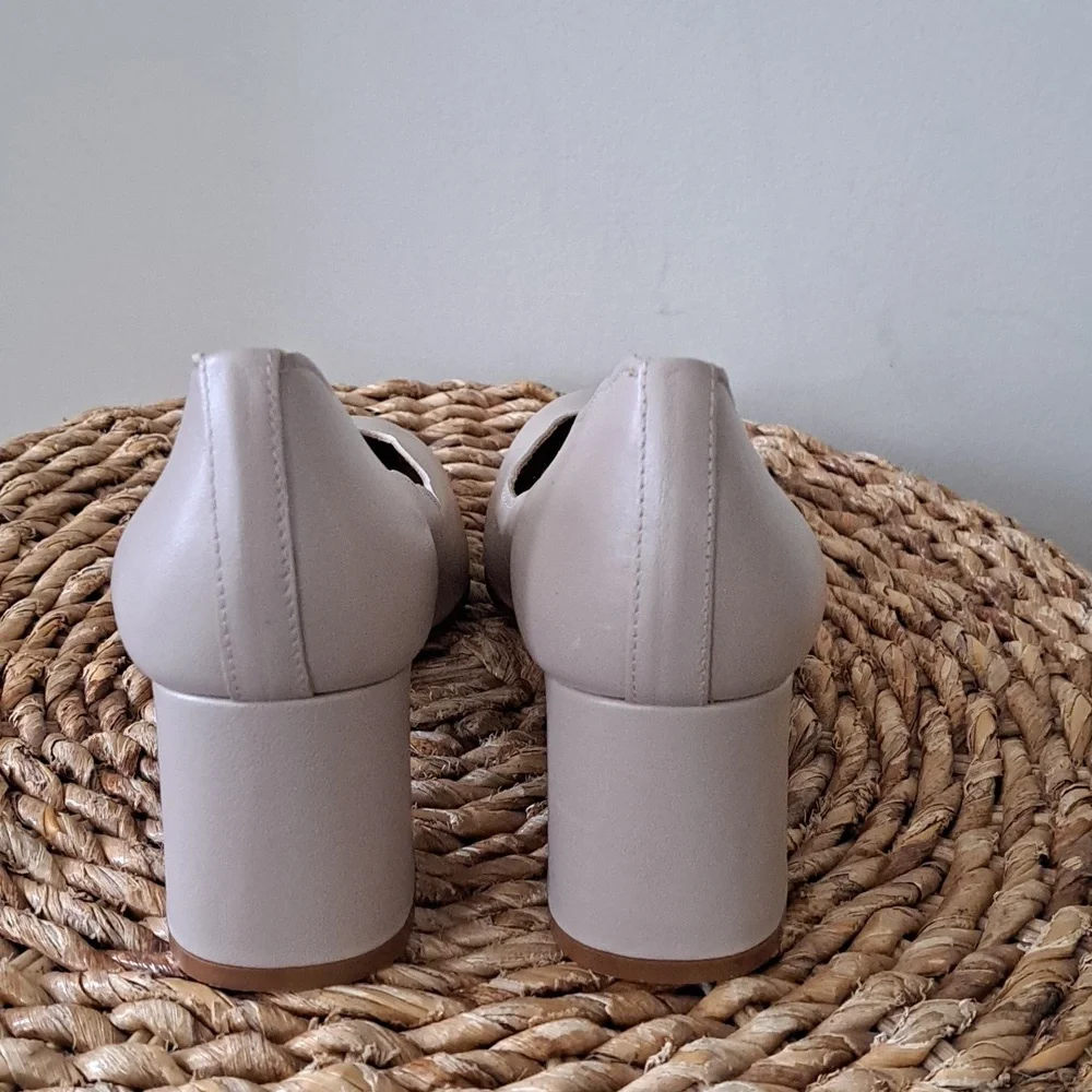 NWOT French Sole‎ FS/NY Womens Wave Beige/Nude Leather Pump Heels S-7.5